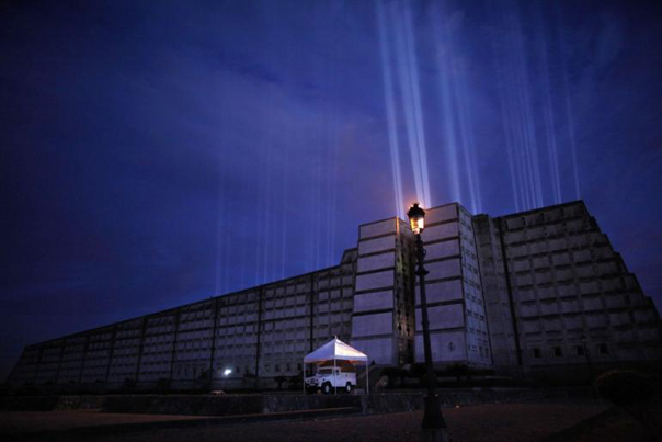 Columbus lighthouse is located on the road to Las Americas Airport